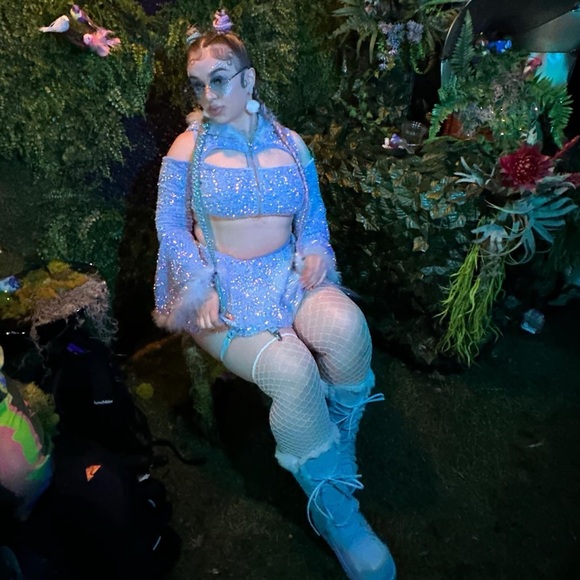 Baby blue Sequin Fields Cut Out long sleeve - Picture 3 of 3